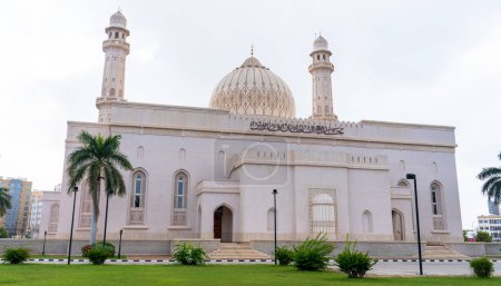 Photo for Salalah, Sultanat of Oman - November 12, 2023:Sultan Qaboos Mosque in Salalah, Oman - Royalty Free Image