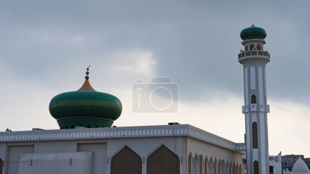 Photo for Salalah, Sultanat of Oman - November 12, 2023:one of the beautiful mosques in the middle of city of salalah - Royalty Free Image