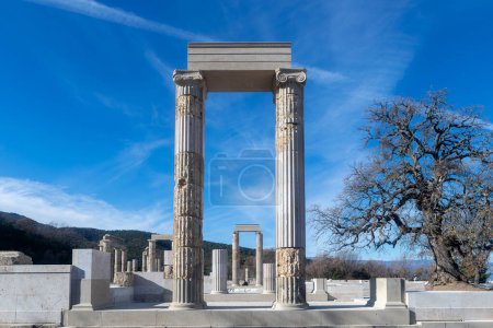 Vergina, Griechenland -5. Januar 2024: Der Palast von Aigai nach 16 Jahren Restaurierung. Im Palast wurde Alexander der Große zum König der Mazedonier gekrönt