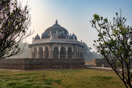 Photo for Nila gumbad of humayun tomb exterior view at misty morning from unique perspective - Royalty Free Image