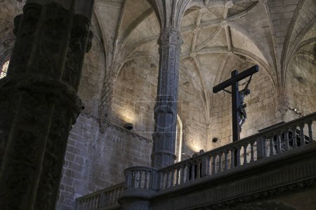 Foto de Monasterio de Jerónimos, Cristo solitario, Lisboa, Portugal - Imagen libre de derechos