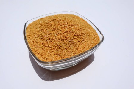 Split graines de moutarde également connu sous le nom de Rai kuria est fissuré graines de moutarde ingrédient commun utilisé dans la fabrication de cornichons indiens