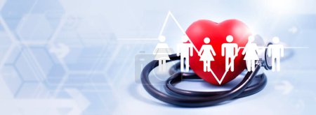 Téléchargez les photos : Concept stethoscope and red heart with Health insurance, doctor stethoscope and red heart check heart health care, instrument for checking heart on the white background represents exercise, isolated - en image libre de droit