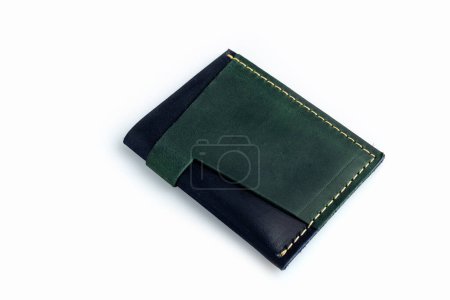 Téléchargez les photos : Green leather wallet with blank cards, isolated on white background - en image libre de droit