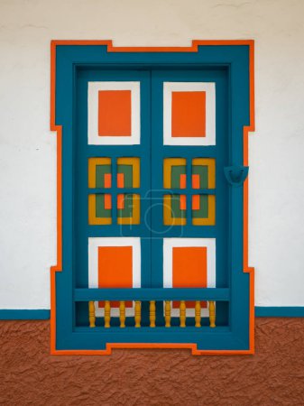 Traditionelle bunte Fenster der Stadt Jerico, Antioquia, Kolumbien