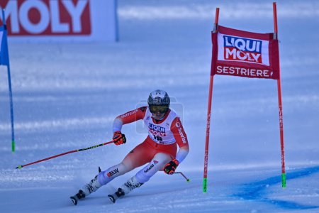 Téléchargez les photos : Ricarda Haaser (AUT) lors de la Coupe du monde de ski alpin - Slalom géant féminin au Sestrière à Sestrière, Italie, 10 décembre 2022 - Crédit : Danilo Vig - en image libre de droit