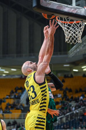 Téléchargez les photos : 33 NICK CALATHES of Fenerbahce Beko Istanbul during the Euroleague, Round 18, match between Panathinaikos BC and Fenerbahce Beko Istanbul at Oaka Altion on January 10, 2023 in Athens, Greece. - Credit: Stefanos Kyriazis/LiveMedi - en image libre de droit