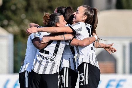 Photo for Juventus FC players celebrate after a goal during Italian football Serie A Women match ACF Fiorentina vs Juventus FC at the Pietro Torrini stadium in Sesto Fiorentino (FI), Italy, February 11, 2023 - Credit: Lisa Guglielm - Royalty Free Image