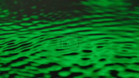 Foto de Agua y luz creativa concepto de publicidad abstracta. Primer plano de textura superficial. Hermosa superficie de agua de luz verde con círculos y ondas textura, fondo abstracto, plantilla de papel pintado. - Imagen libre de derechos