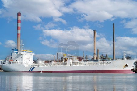 Photo for Oil tanker in the port of Rouen Petit-Couronne in the Seine-Maritime department, France, Normandy - Royalty Free Image