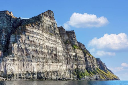 Basaltklippen der Insel Saunders im Südatlantik