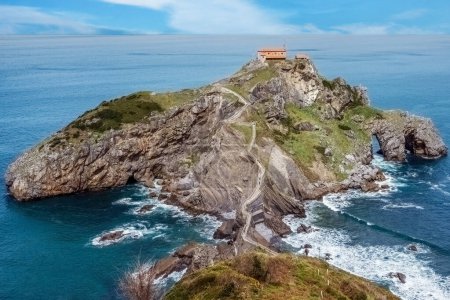 Téléchargez les photos : Île et église de San juan de gaztelugatxe à Bermeo, Pays basque, Espagne
.. - en image libre de droit