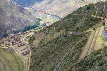 Foto de El Valle Sagrado de los Incas en los Andes del Perú - Imagen libre de derechos