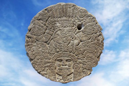 Disco de altar de piedra que representa a Tlaltecuhtli el Señor de la Tierra. Divinidad azteca. México.