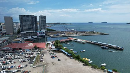 Kota Kinabalu, Malaysia 30. Mai 2024: Die Hafengegend von Kota Kinabalu Stadtzentrum