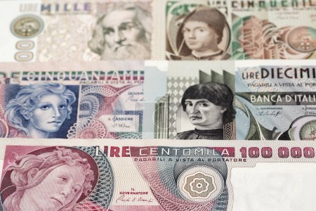 Téléchargez les photos : Italian money -  lira a business background - en image libre de droit