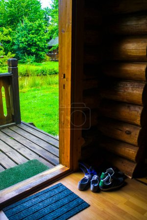 Téléchargez les photos : Vacances et design d'intérieur dans une cabane en bois de vacances à Hemmoor Hechthausen Cuxhaven Basse-Saxe Allemagne. - en image libre de droit