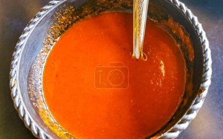 Foto de Salsa picante de chile rojo mexicano en Zicatela Puerto Escondido Oaxaca México. - Imagen libre de derechos