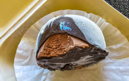 Téléchargez les photos : Praliné glacé au chocolat congelé à Playa del Carmen Quintana Roo Mexique. - en image libre de droit