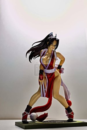 Téléchargez les photos : Osaka, Japon - 10 avril 2023 : Affichage de la figure MAI SHIRANUI du personnage King of FIGHTERS. Figure tirée de la collection Bishoujo de Kotobukiya Japon - en image libre de droit