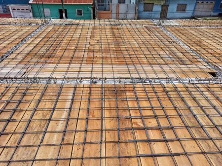 Cadre en fer pour le moulage de dalles de terrasse au Guatemala