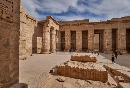Foto de Templo Mortuorio de Ramsés III en Medinet Habu en Luxor, Egipto - Imagen libre de derechos