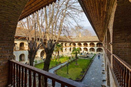 Téléchargez les photos : Azerbaïdjan, Sheki 12, 2022 : Cour du Caravansera - en image libre de droit