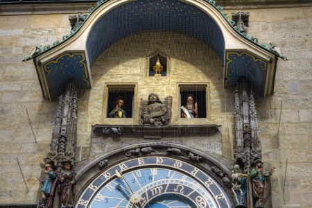 Foto de Prague astronomical clock, located on the southern wall of the Old Town Hall in Prague - Imagen libre de derechos