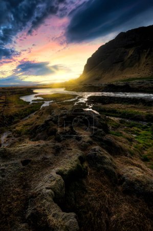 Foto de Río Fosslar y cascada se encuentran en el sur de Islandia. - Imagen libre de derechos