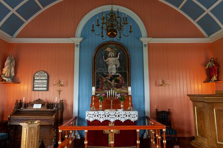 Téléchargez les photos : Strandarkirkja est une église paroissiale luthérienne de Selvogur, sur la côte sud de l'Islande. - en image libre de droit