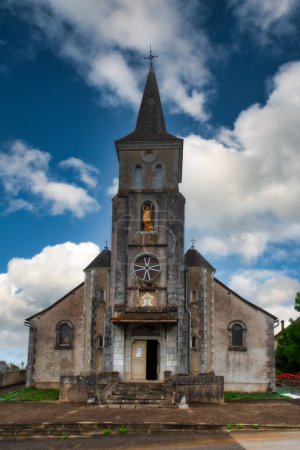 Téléchargez les photos : Eglise Saint-Michel de Mifaget - France - en image libre de droit