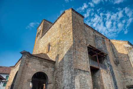 Téléchargez les photos : Église San Pedro de Ans, XVIe siècle, AragonAppartenant à la région de Jacetania. - en image libre de droit