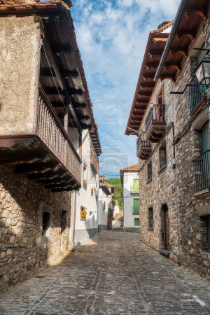 Foto de Ans es un municipio español de la provincia de Huesca, en la comunidad autónoma de Aragn. Pertenencia a la región de Jacetania. - Imagen libre de derechos