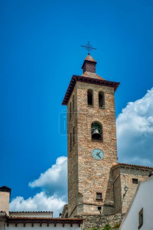 Téléchargez les photos : Biescas est une commune espagnole de la région Alto Gallego dans la province de Huesca. Espagne - en image libre de droit