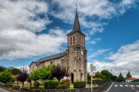 Izaourt est une commune française, située dans la région Midi-Pyrnes, dans le département des Hautes-Pyrnes, dans le district de Bagnres-de-Bigorre et le canton de Maulon-Barousse