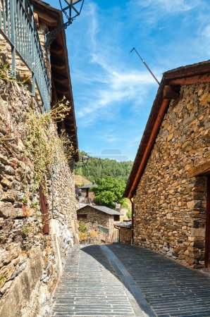 Pal es un centro poblacional del Principado de Andorra situado en la parroquia de La Massana.. _