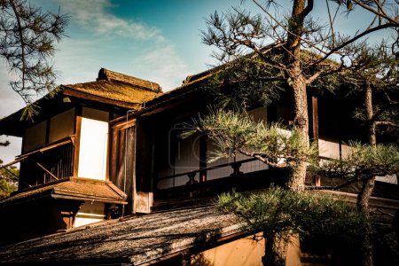Téléchargez les photos : Image de vieille maison privée. Lieu de tournage : Naka -ku, Yokohama -shi - en image libre de droit