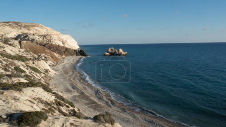 Foto de Venus Rock in Cyprus, Greece, daytime view - Imagen libre de derechos