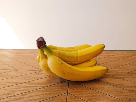 Des bananes mûres. Fruit exotique tropical jaune. La banane est un symbole des soins de santé et du bien-être.
