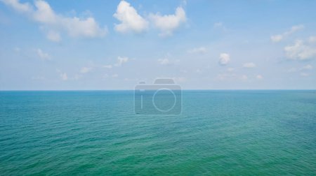 Téléchargez les photos : View of island from drone angle,Chanthaburi province of thailand,High angle of sea - en image libre de droit