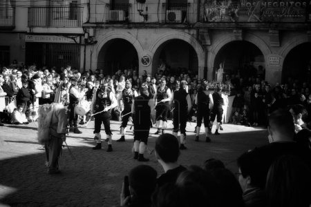 Téléchargez les photos : Los Negritos de San Blas est un festival qui est célébré dans la ville Estrémadure de Montehermoso (Caceres) les 2 et 3 février. - en image libre de droit
