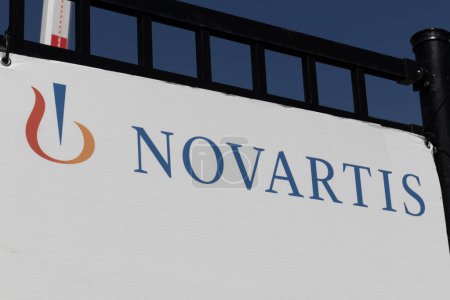 Foto de Indianápolis - Circa Marzo 2023: Fábrica de Novartis. Novartis fabrica radioligand medicamentos para combatir el cáncer. - Imagen libre de derechos