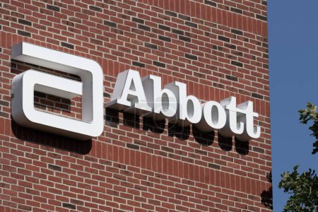 Foto de Champaign - Circa June 2023: Abbott Laboratories research facility. Abbott Labs es una empresa de salud que fabrica productos médicos y nutricionales. - Imagen libre de derechos