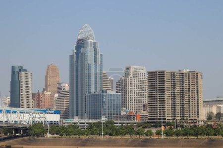Photo for Cincinnati - June 8, 2023: Cincinnati Downtown Skyline including the Great American, First Financial, and US Bank towers along the Riverfront. - Royalty Free Image