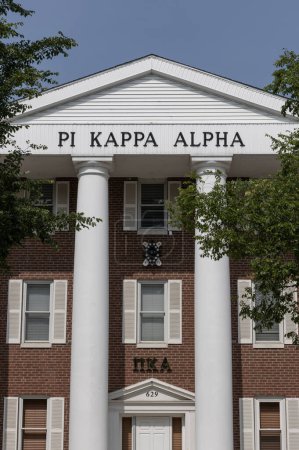 Téléchargez les photos : Lafayette Ouest - 18 juin 2023 : Chapitre Pi Kappa Alpha à l'Université Purdue. Pi Kappa Alpha est une fraternité universitaire et une fraternité internationale. - en image libre de droit