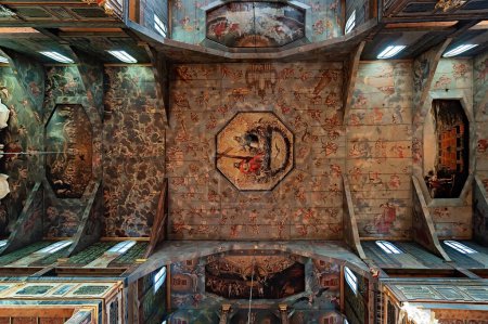 Téléchargez les photos : Plafond de l'église de la Paix à Swidnica, Ukraine - en image libre de droit