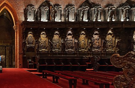 Téléchargez les photos : Intérieur de la cathédrale Saint-Jean-Baptiste de Wroclaw, Pologne - en image libre de droit
