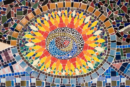 Fondo colorido del mosaico hecho de muchas piedras pequeñas