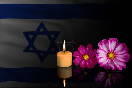 Foto de Foto de la bandera de Israel y velas - Imagen libre de derechos