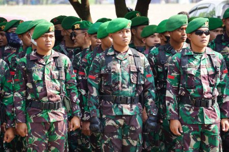 Foto de Ejército indonesio en servicio - Imagen libre de derechos